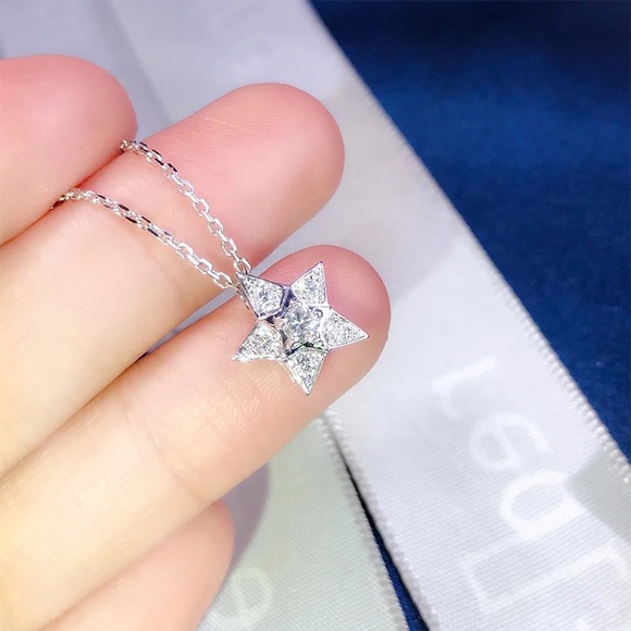 New Women’s 925 Silver Lovely Star ⭐️ Diamond Necklace - Picture 2 of 6